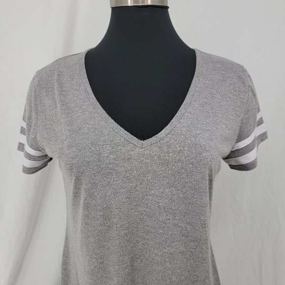 Gray OMT Active V-Neck T-Shirt Heather Gray Women's Large - Picture 4 of 10